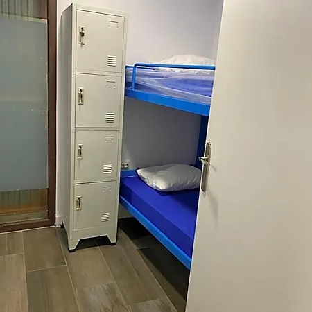 Vagabond Vieiras Beds & Communal Dinner Included Le-210